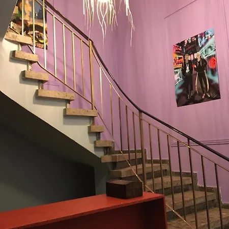 Hostel Past Or Trail *